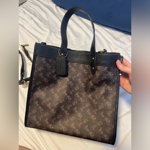 Coach Field Tote - Picture 3 of 5